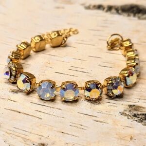 Sparkling White Crystal & Opal AB Flowers Bracelet In Classic 18K Gold Plated